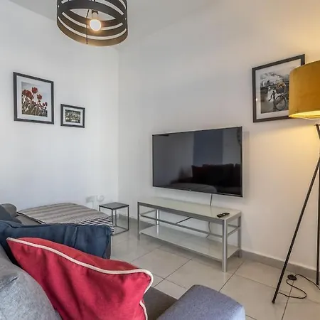 Spacious 4 Bedroom Apt In The Heart Of St Julian's Saint Julian's