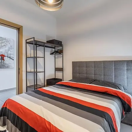 公寓 Spacious 4 Bedroom Apt In The Heart Of St Julian's