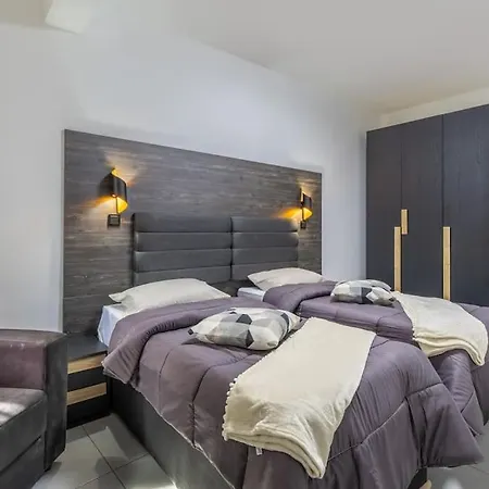 Apartamento Spacious 4 Bedroom Apt In The Heart Of St Julian's San Julián